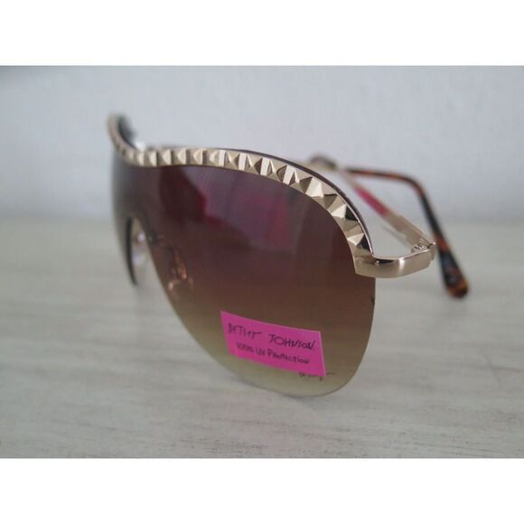 Betsey Johnson BJ442125 Women's Gold Frame/Tortoise Sunglasses - Picture 6 of 12